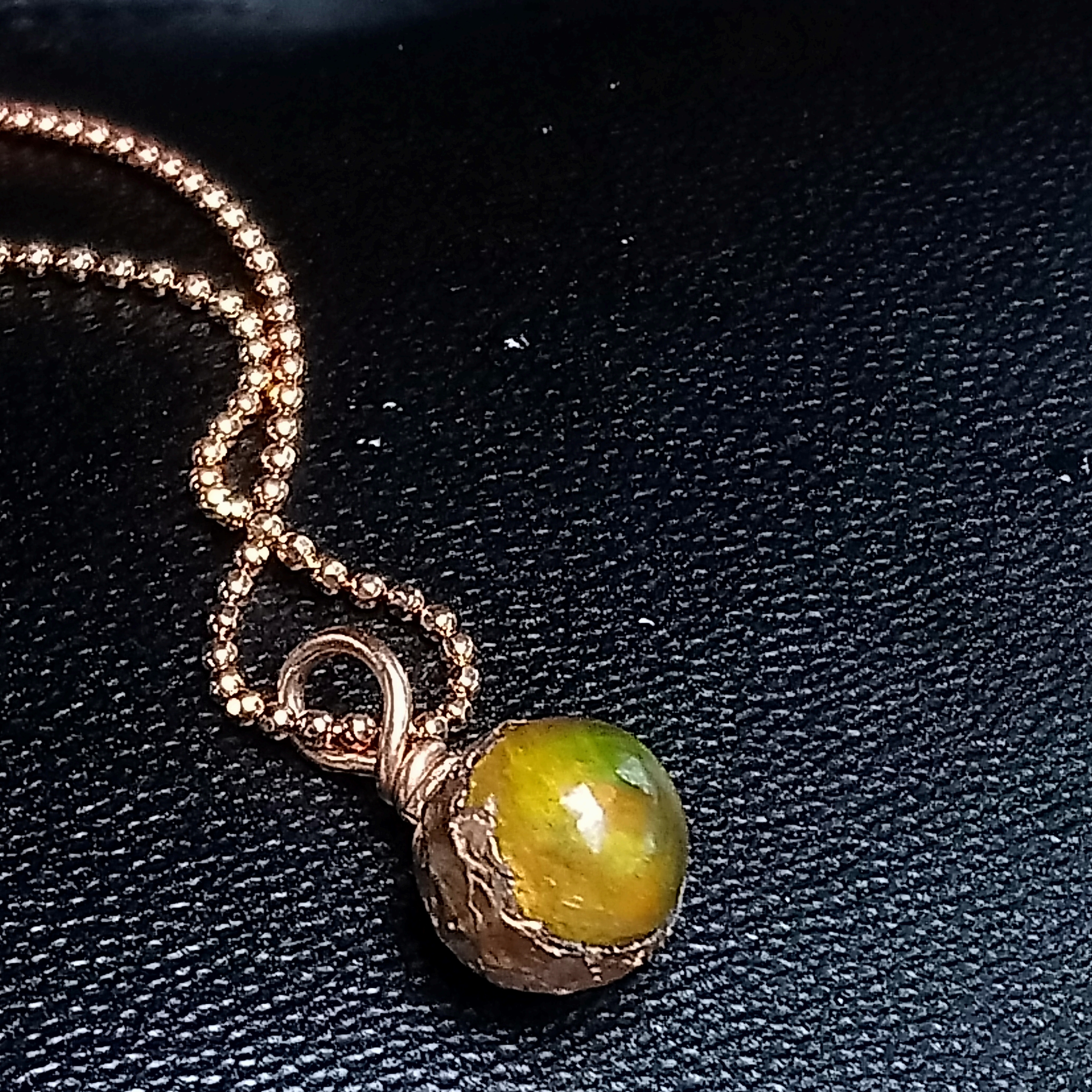 Necklace 18 Opal 6.mm.