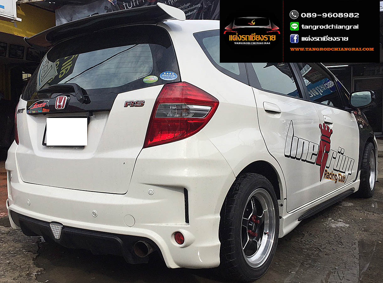 ชุดแต่ง Mugen RS Style สำหรับรุ่น S และ V JAZZ 2011