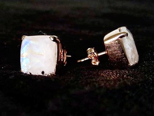 Earring 4 Moonstone