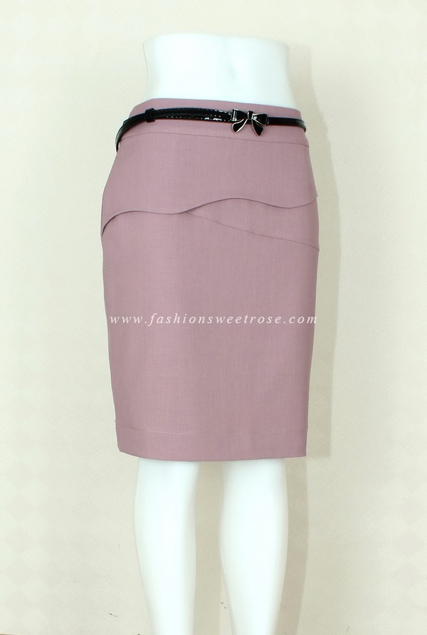 SK-374 กระโปรงทรงสอบ ผ้า Rose Skin สีม่วงกะปิ ด้านหน้ากระโปรงออกแบบตัดต่อมีชิ้นแต่งด้านหน้า