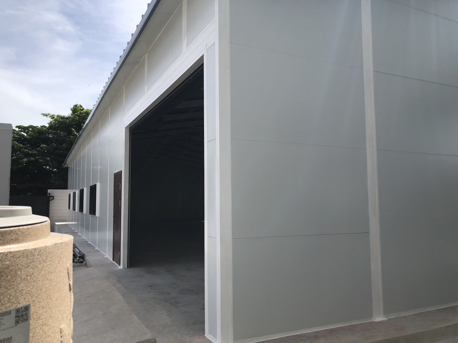 สำนักงานสำเร็จรูปผนังหลังคากันร้อนEPSโฟม 10x25x4m.สมุทรปราการ