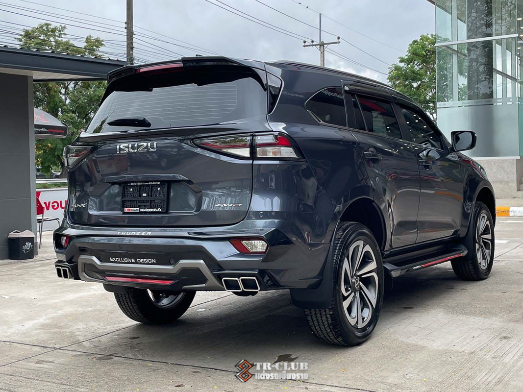 ชุดแต่งสเกิร์ตรอบคัน THUNZER สำหรับ Mu-X 2021