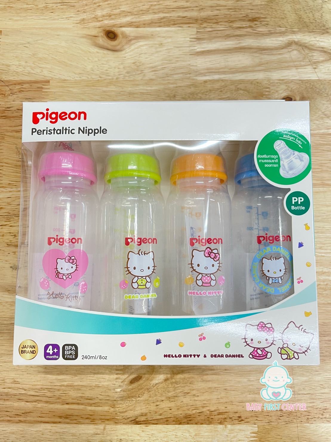 Pigeon ขวดนมลายคิตตี้พร้อมจุกนมเสมือนนมมารดารุ่นมินิ 8oz แพ็ค 4 ขวด