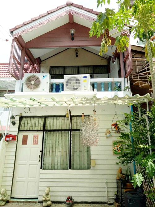 ขายทาวน์เฮ้าส์ 2 ชั้น ม.เข็มเพขร ทำเลสวย ซ.รามคำแหง58/3 04425