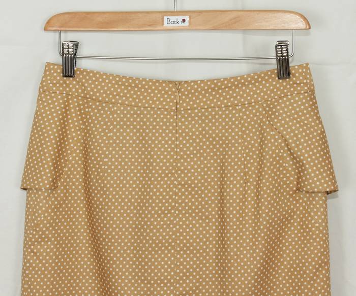 SK-196 กระโปรงแฟชั่น&ทำงาน ทรงสอบ ผ้าคอตต้อนญี่ปุ่นสีน้ำตาลคาลาเมล ด้านหน้ากระโปรงจับจีบระบาย