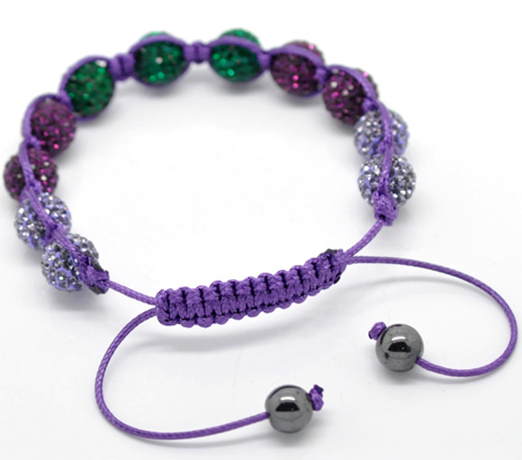 สร้อยข้อมือเชือกถักพลอย Rhinestone Polymer Clay สีขาวเขียวม่วง ขนาด 21cm-25cm(8-10 นิ้ว). ปรับความยาวได้ 1 เส้น