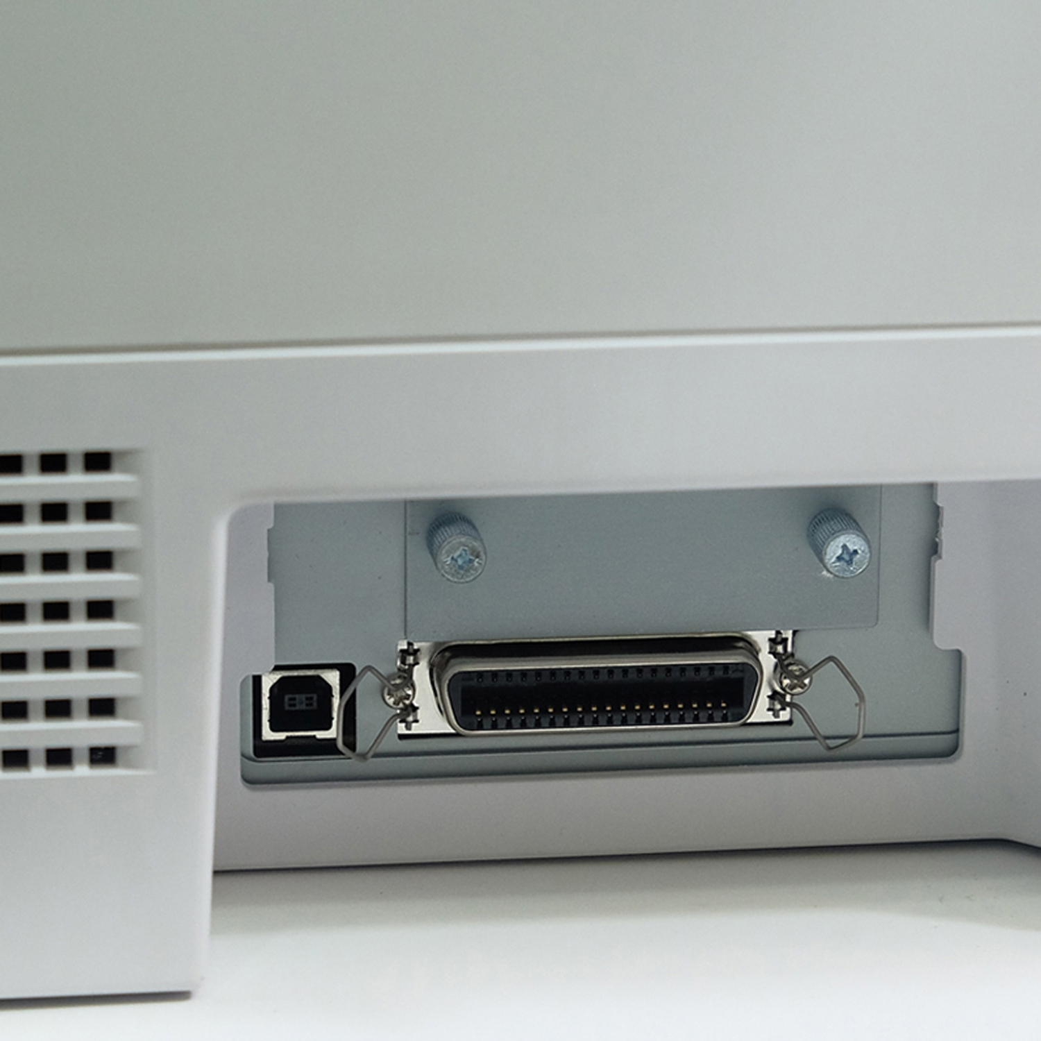 Dataproducts เครื่องพิมพ์ Heavy duty printer DP9324 Pro