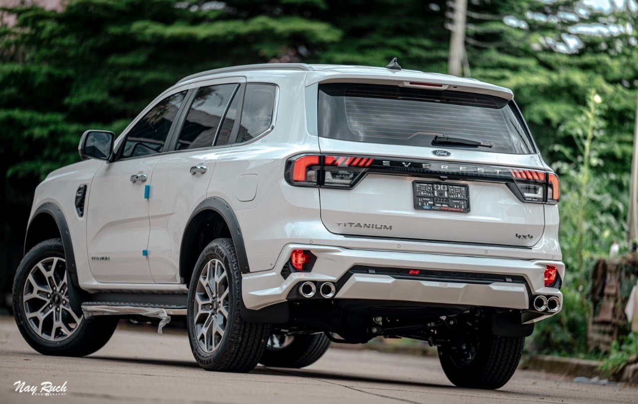 ชุดแต่งรอบคัน EMPEROR Everest 2022 Next Gen