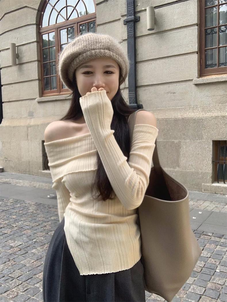 YY off shoulder top เสื้อไหมพรมปาดไหล่