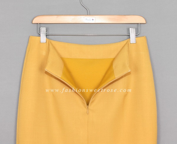 SK-437 กระโปรงทรงดินสอ ผ้า Double Twist สีเหลือง