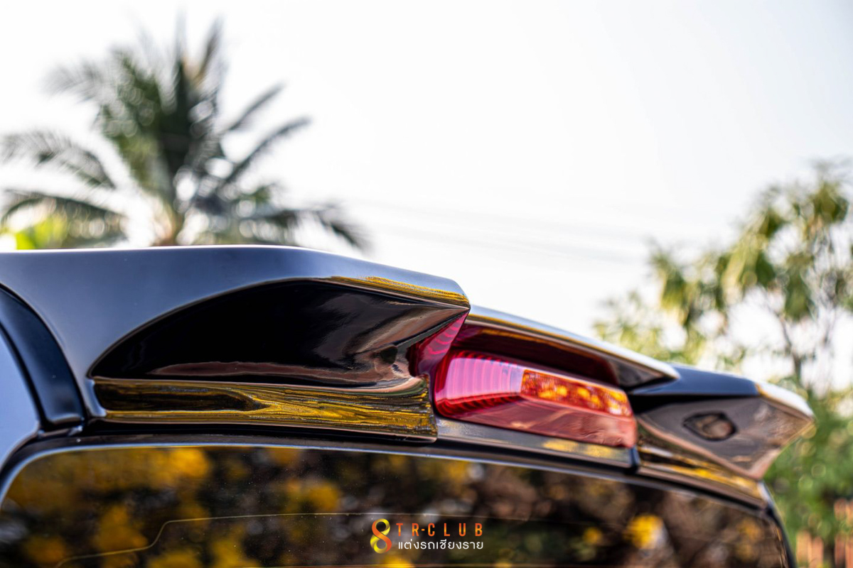 ชุดแต่งสเกิร์ตรอบคัน THUNZER สำหรับ ALL NEW D-MAX 2023 (ตัวเตี้ย)