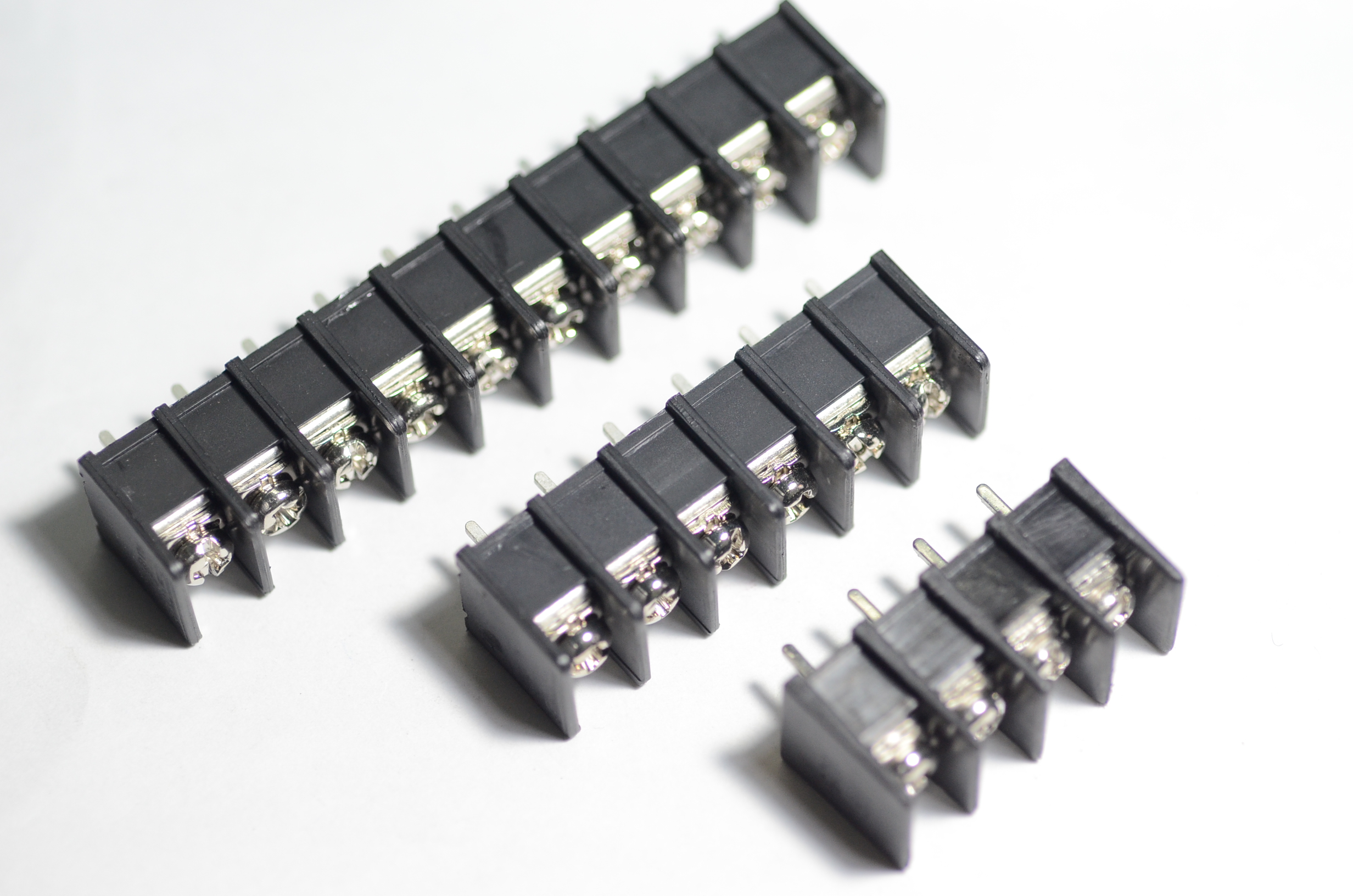 TB2504L : 600V/25A,4P Terminal Block