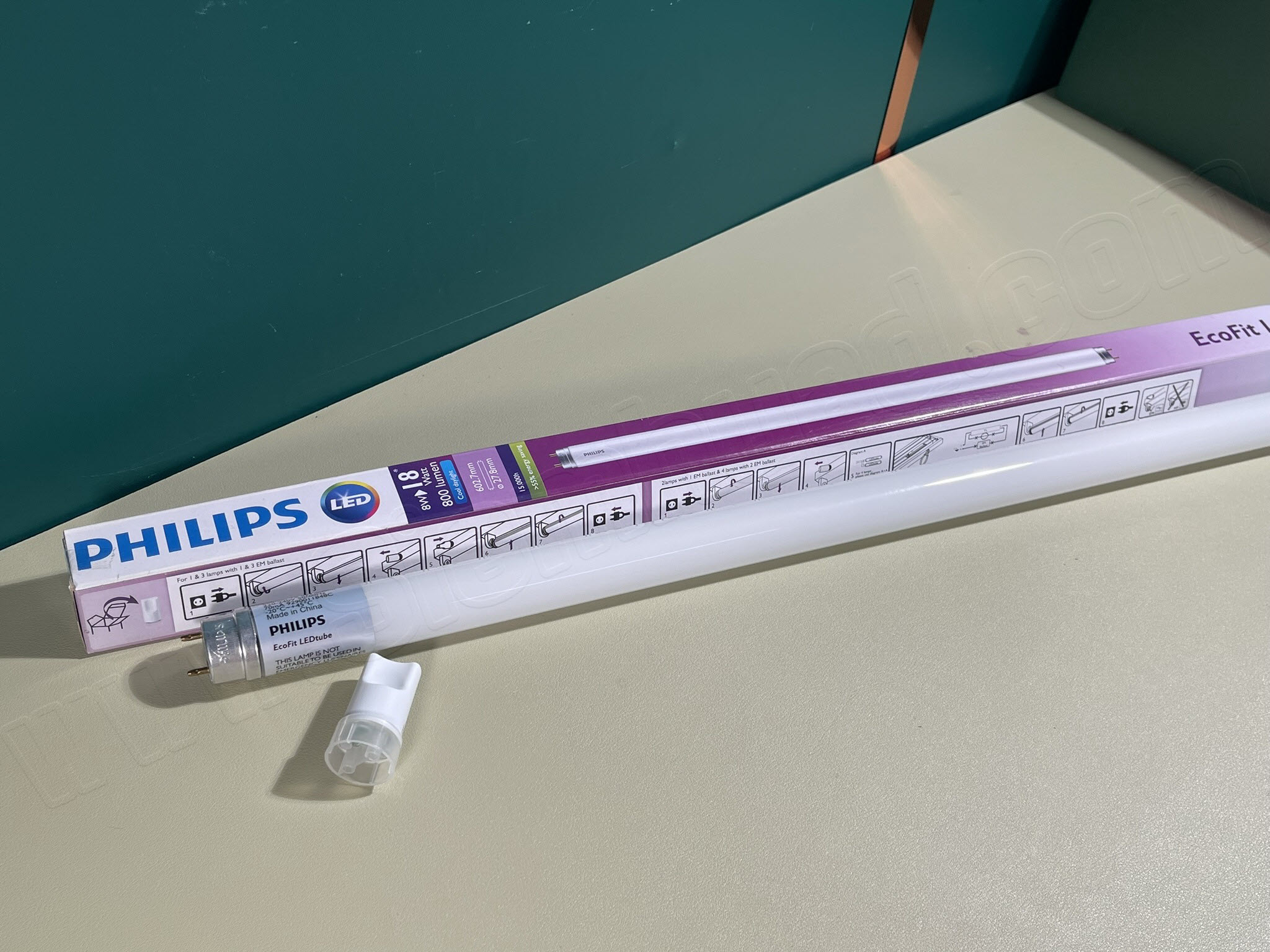 หลอด LED พร้อม EMP Starter // ECOFIT T8 LEDTUBE (PHILIPS) รุ่น ECOFIT T8 LEDTUBE 8W - (18W) ขนาด 600mm. 800lm, รุ่น 18W - (36W) ขนาด 1200mm. 1800lm