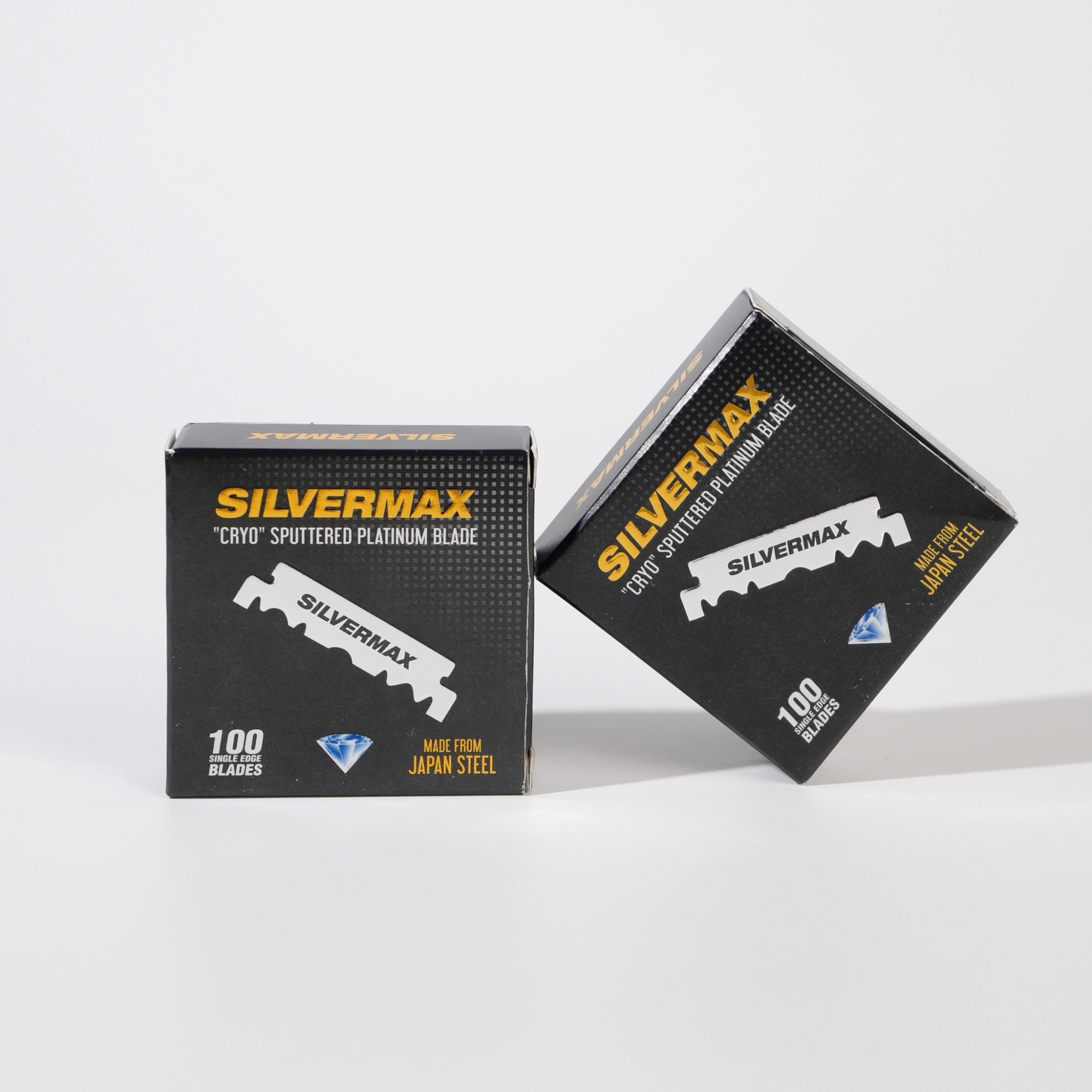 ใบมีดโกนหนวด Silvermax พรีเมี่ยม ผลิตที่ประเทศอินเดีย เป็บแบบหักครึ่ง 1กล่องมี 100 ชิ้น
