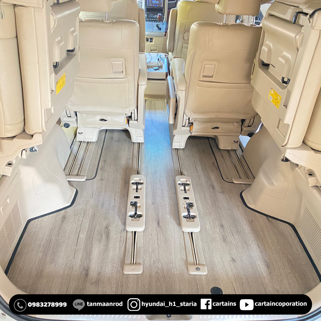 โตโยต้า อัลพาด - ปูพื้นไม้ลามิเนตลายไม้แอช เทา