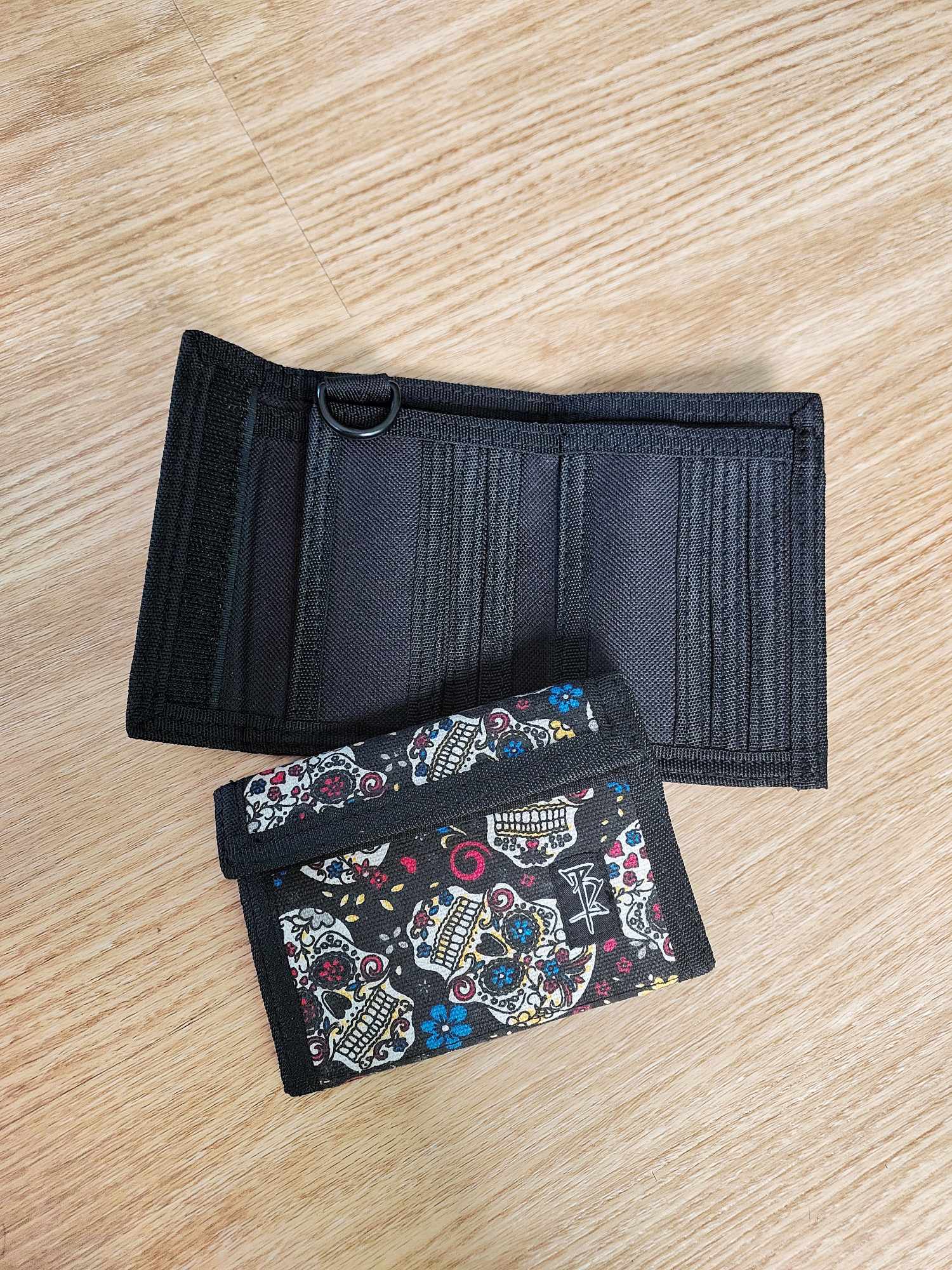 Black limited Black Tri Fold 2 Wallet Skull