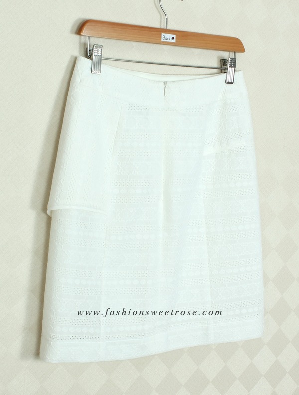 SK-358 กระโปรงทรงเอ ผ้าลูกไม้คอตต้อนญี่ปุ่นสีขาว แต่งกุ้นระบายด้วยผ้าสีขาว