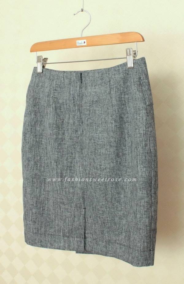 กระโปรงทรงสอบ ผ้าคอตต้อนลินินไอริสสีน้ำเงิน ด้านหน้ากระโปรงดีไซน์เรียบหรู / SK-439