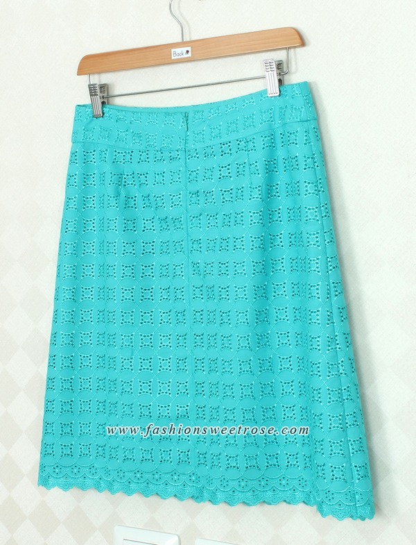 SK-332 กระโปรงทรงเอ ผ้าลูกไม้สีฟ้าเข้มอมเขียว ชายกระโปรงเป็นเชิงลูกไม้