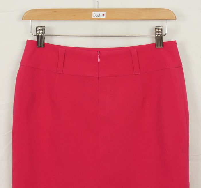 กระโปรงแฟชั่น&ทำงาน กระโปรงทรงสอบ ผ้าไหมอิตาลีสีบานเย็น ชายกระโปรงตีเกร็ดแต่งด้วกระดุม / SK-228