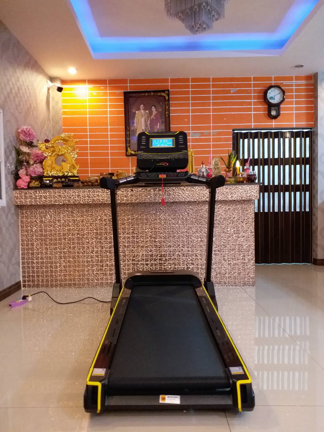 ลู่วิ่งไฟฟ้า Colorado รุ่น 9535 / 5HP Peak