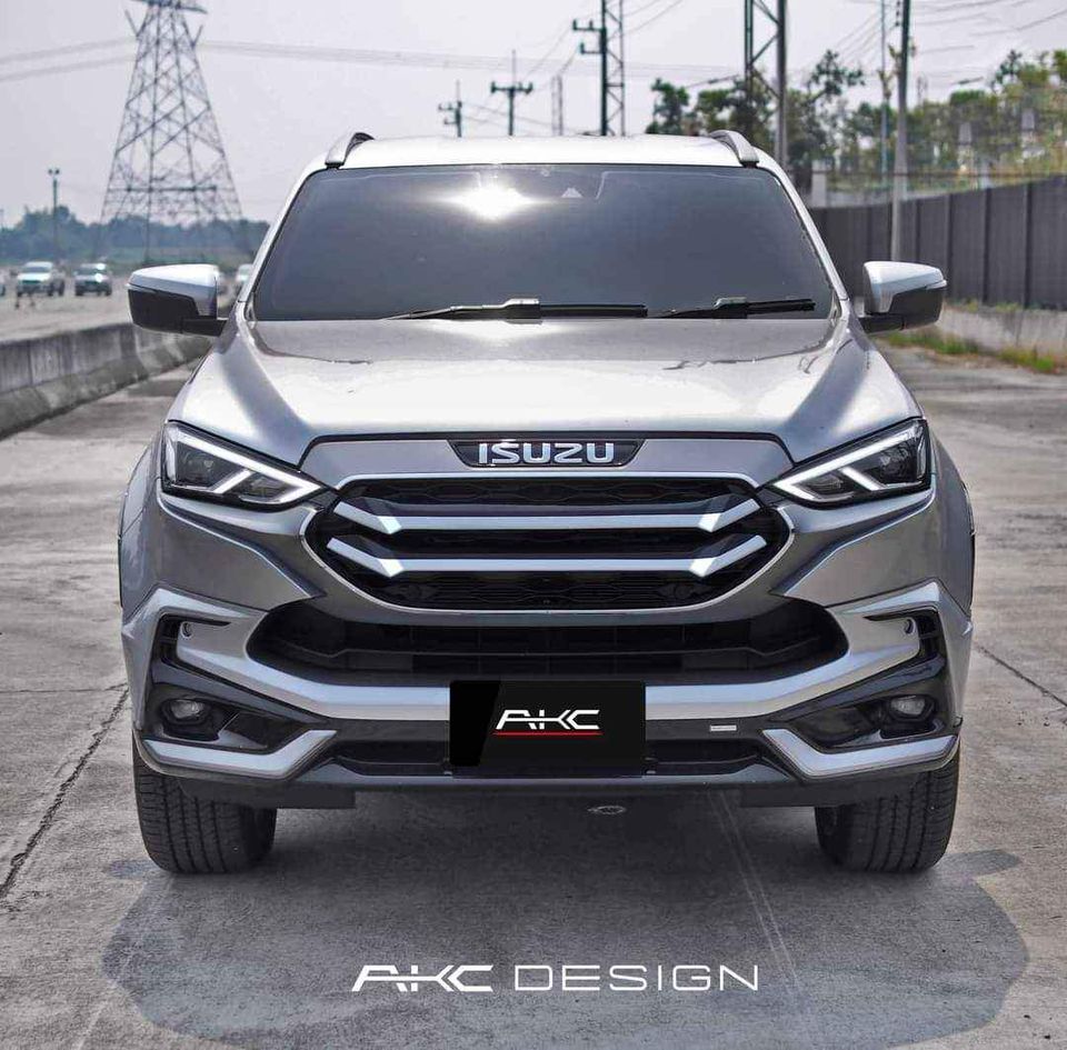 ชุดแต่งสเกิร์ตรอบคัน AKC สำหรับ Mu-X 2021