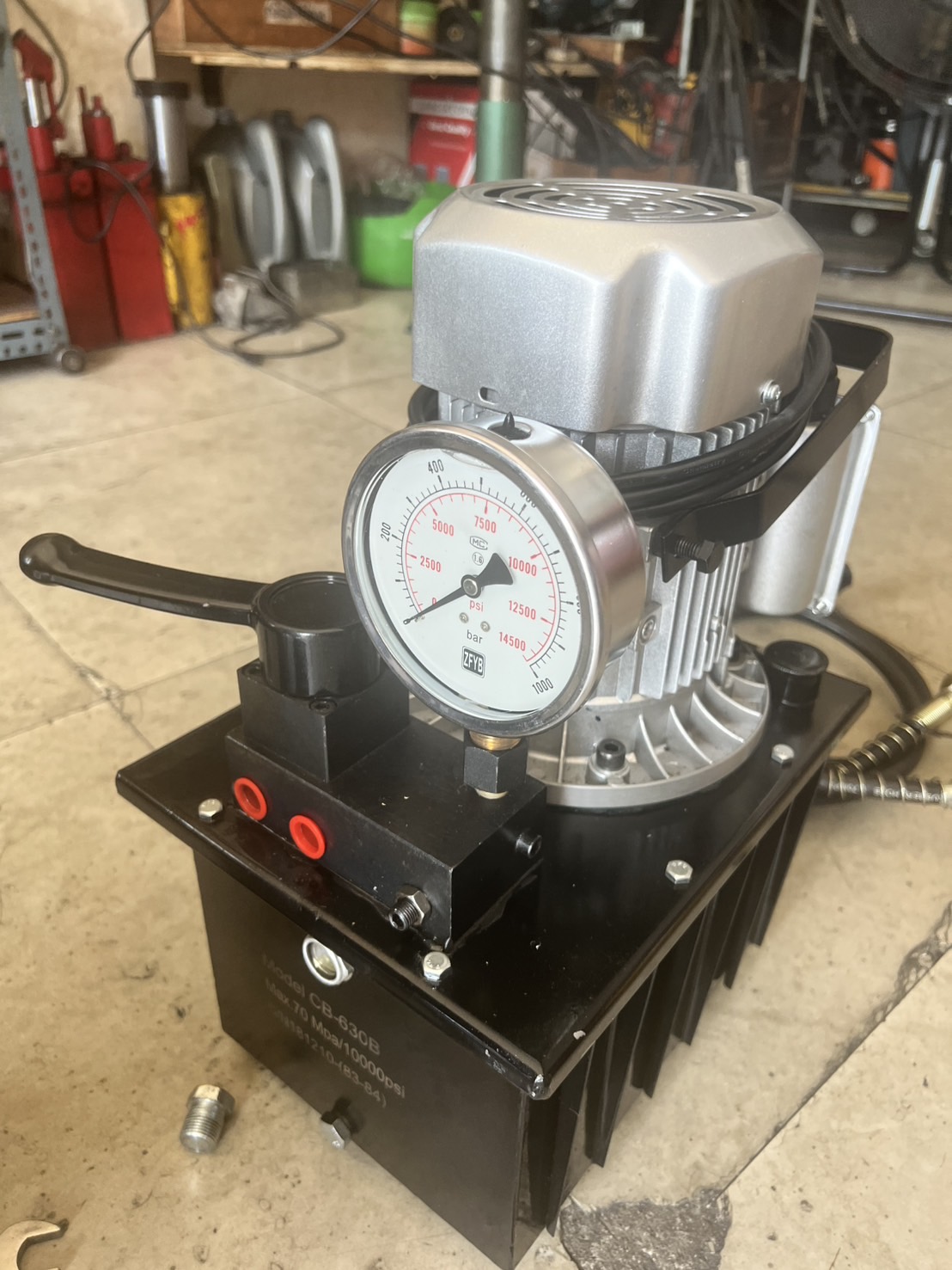 ปั๊มไฮดรอลิคแบบไฟฟ้า(Double-acting)ขนาด700bar/10000psi