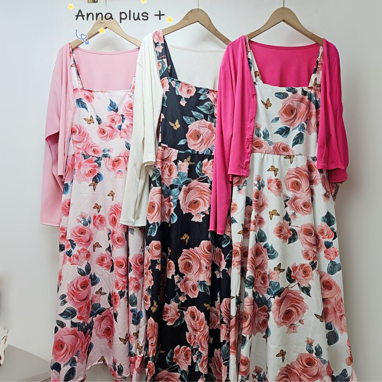 A210 เดรสสาวอวบ สายเดี่ยวสม็อคหลัง มาพร้อมเสื้อคลุมจะรับแต่เดรสอย่างเดียวก็ได้ เสื้อคลุมเลือกสีได้ เดรสอกได้ถึง50นิ้ว ออฟไวท์ ชมพู ดำ อก40-50นิ้ว