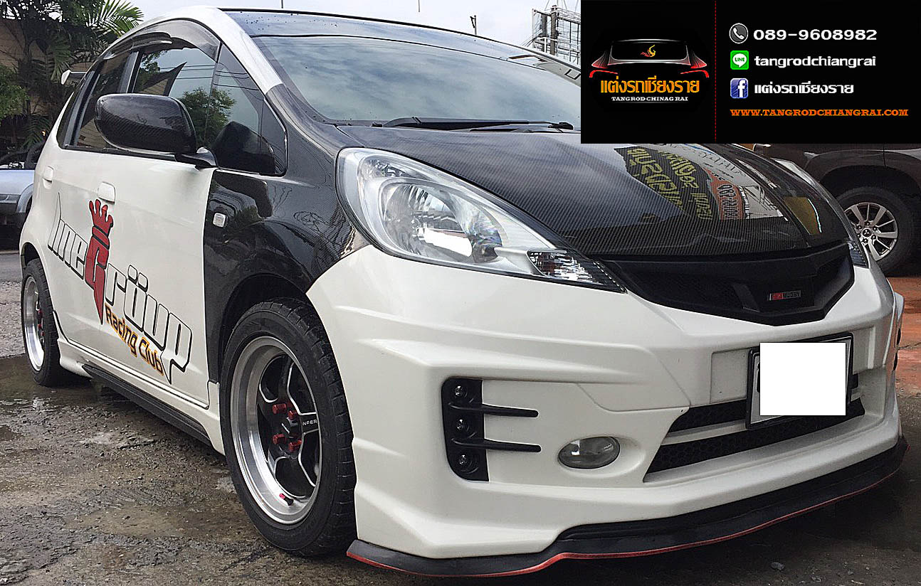 ชุดแต่ง Mugen RS Style สำหรับรุ่น S และ V JAZZ 2011
