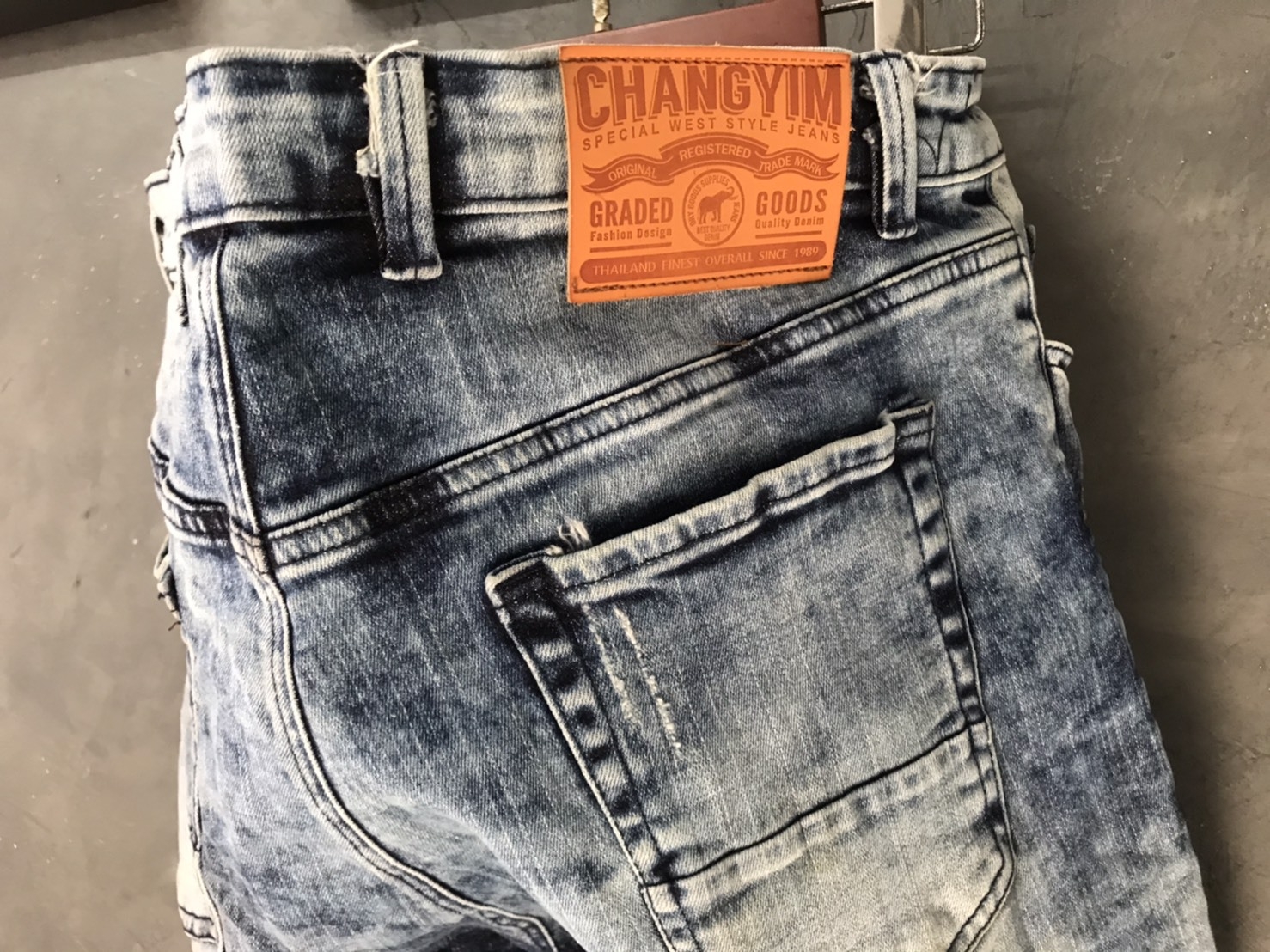 กางเกงยีนส์ขาสั้นผ้ายืด ผู้ชาย สกิดขาด #JS-632 ไซต์ใหญ่ 40-50"