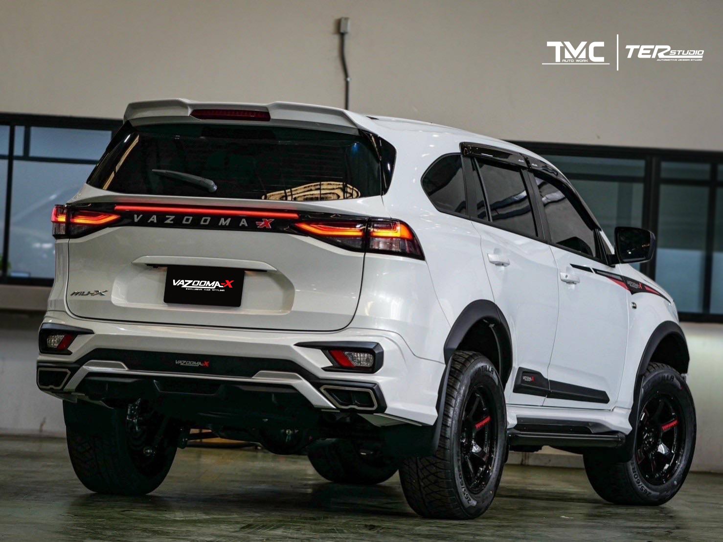 ชุดแต่งสเกิร์ตรอบคัน VAZOOMA-X FULL SET สำหรับ MU-X 2021