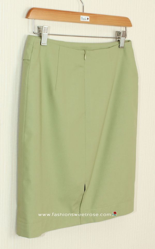 กระโปรงแฟชั่น&ทำงาน ทรงสอบ ผ้าญี่ปุ่นสีเขียวอ่อน ตัดแต่งด้วยผ้า 2 ชิ้น / SK-229