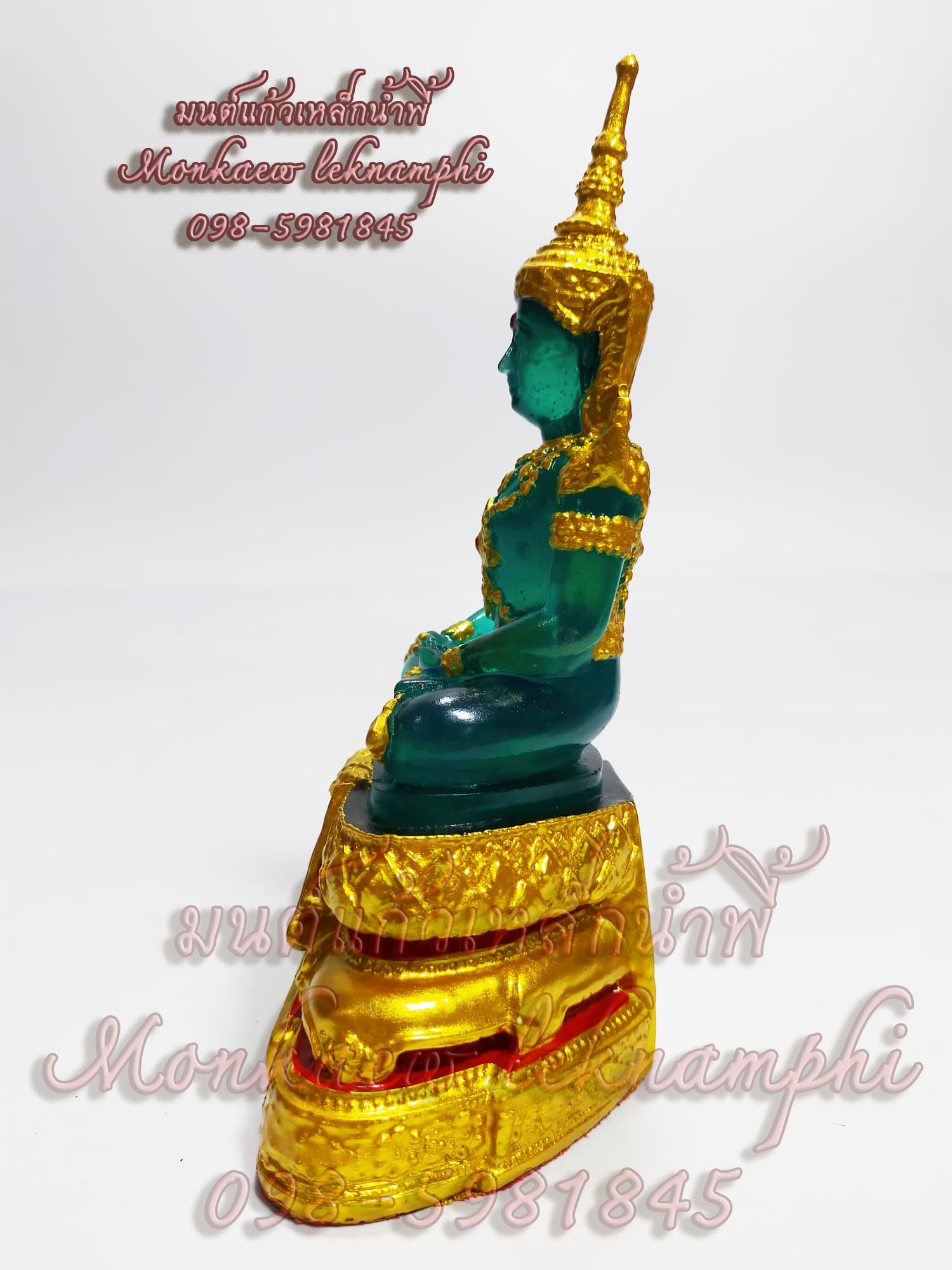 พระแก้วมรกต ทรงเครื่องจักรพรรดิ์ หน้าตัก 3 นิ้ว ฐานแร่เหล็กน้ำพี้รับประกันของแท้