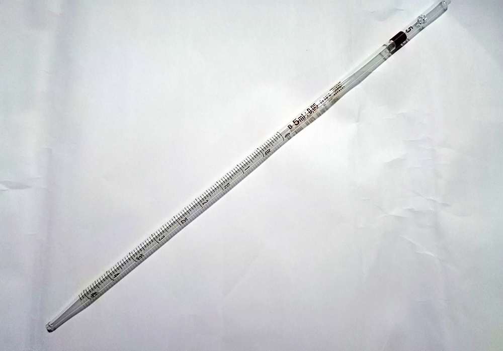 ปิเปตแก้วแบบมีขีด 5 ซีซี