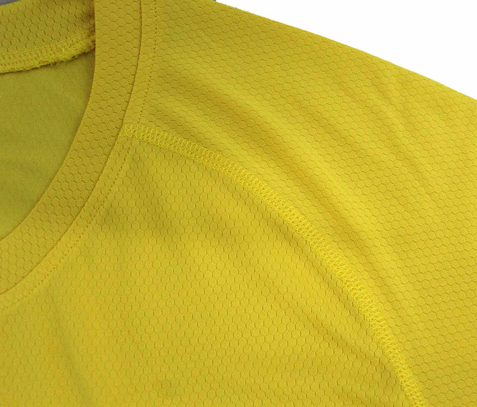 เสื้อคอกลม คอกลมไหล่สโลป ผ้าลายรังผึ้ง ไมโคร 100% สีเหลือง ใส่สบาย ระบายเหงื่อได้ดี