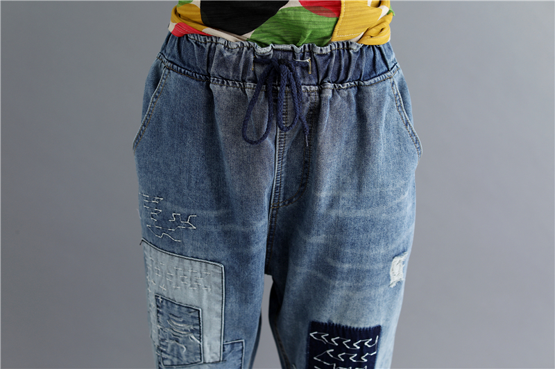 JPNT-010 กางเกงยีนส์ขายาว 5 ส่วน แต่งเซอร์ๆๆปะด้วยผ้าลายสวยงาม เอวยางยืด เนื้อผ้านิ่มไม่หนา