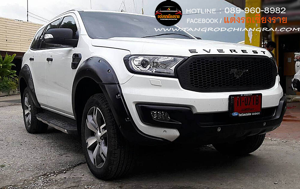 ซุ้มล้อมีน๊อต 9 นิ้ว Ford Everest 2015