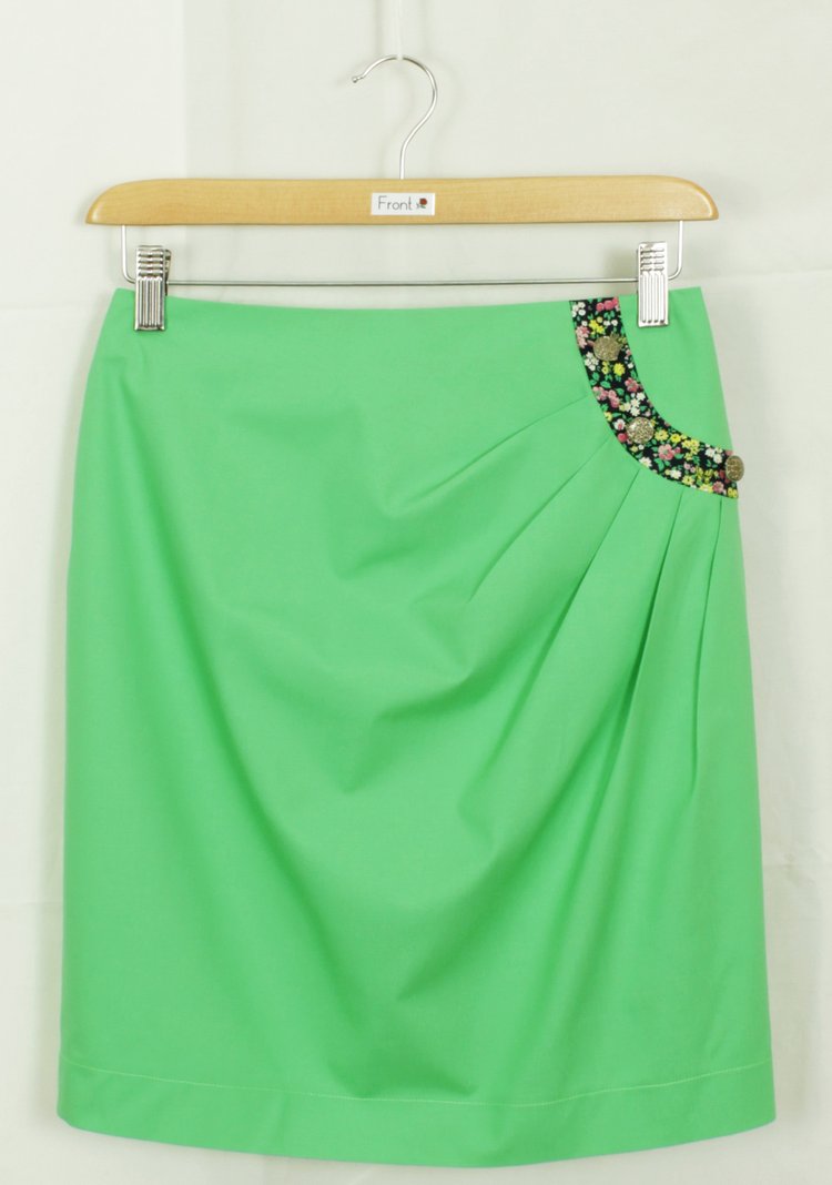 กระโปรงแฟชั่น&ทำงาน ทรงสอบจับจีบ 4 ชั้น ผ้าคอตต้อนญี่ปุ่นสีเขียวมะนาว / SK-112