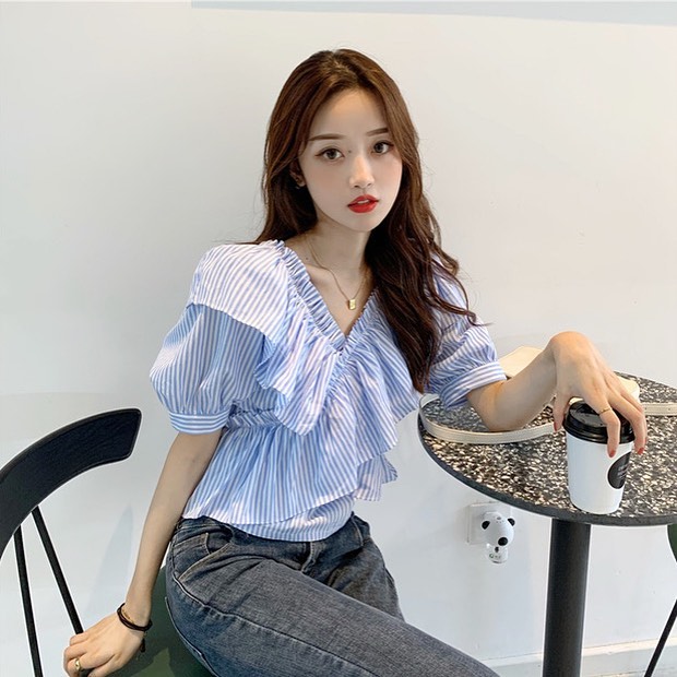 เสื้อปาดไหล่แขนสั้น Kathy blouse