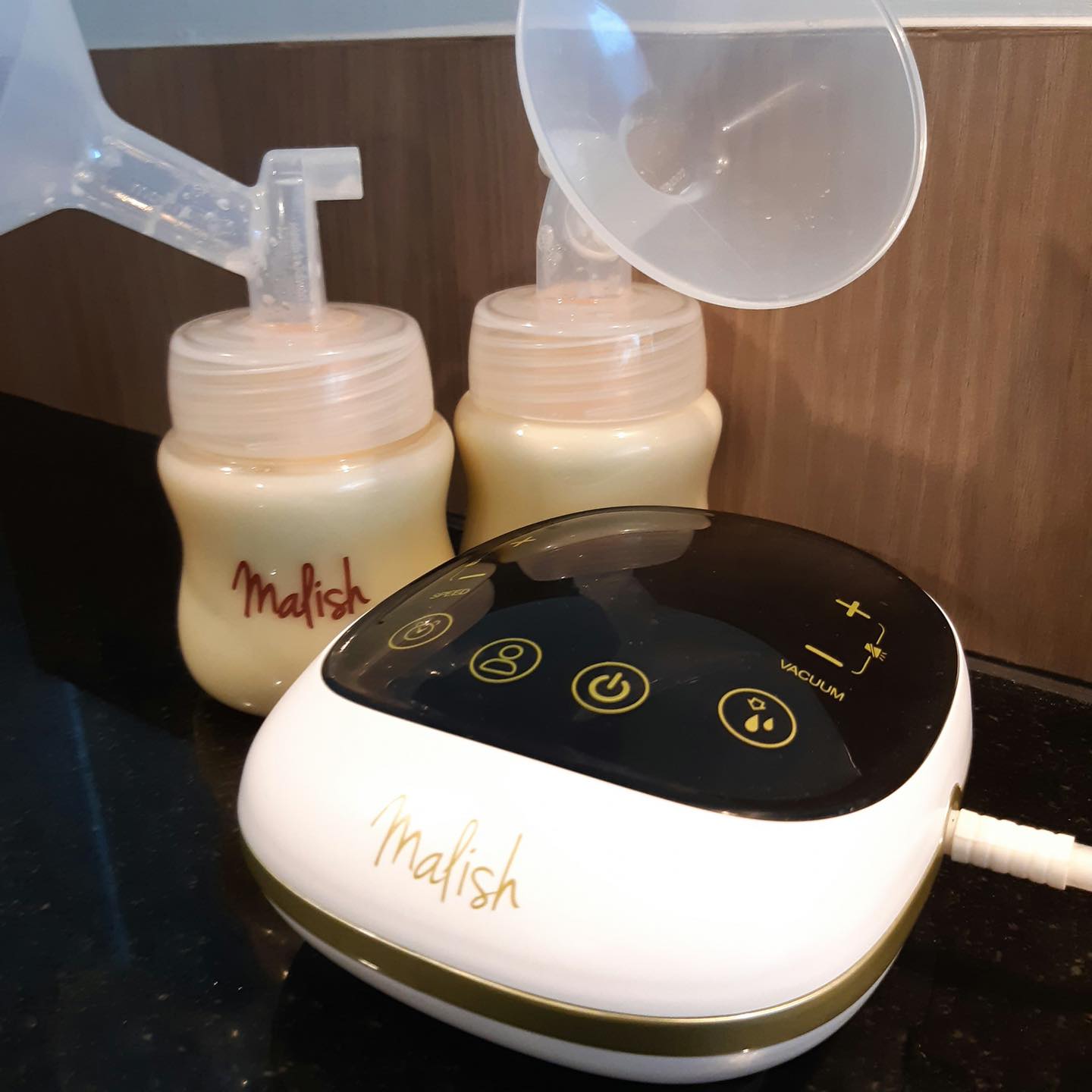 MALIMA Celia Duo เครื่องปั๊มนมไฟฟ้ารุ่นซีเรีย มาพร้อมกรวยซิลิโคนแบบ 3D