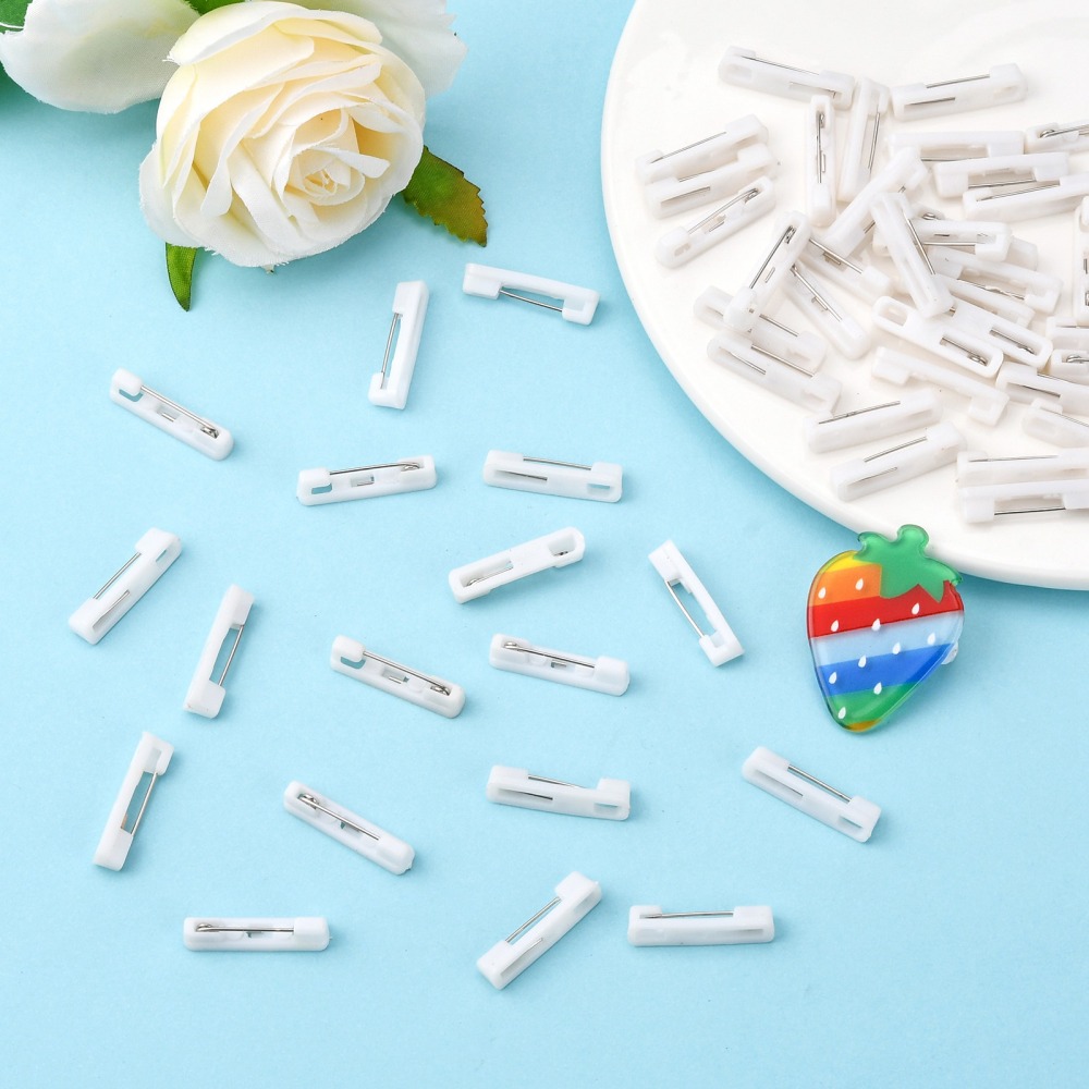 เข็มกลัดฐานพลาสติกสีขาว เข็มกลัดติดป้ายชื้อ เข็มกลัดทำป้ายชื่อ เข็มกลัดงานประดิษฐ์