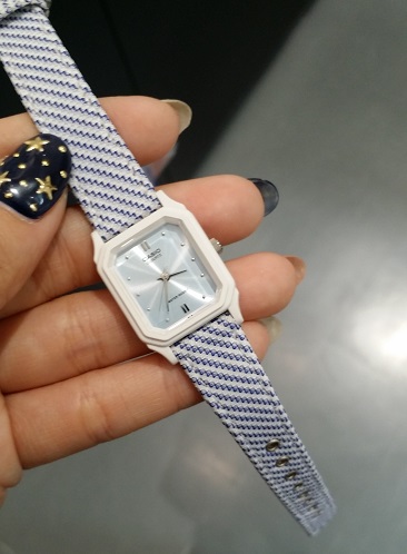 CASIO NORMAL รุ่น LQ-142LB-2A2DF สีฟ้า สายผ้า เรือนเล็ก สินค้าของเเท้
