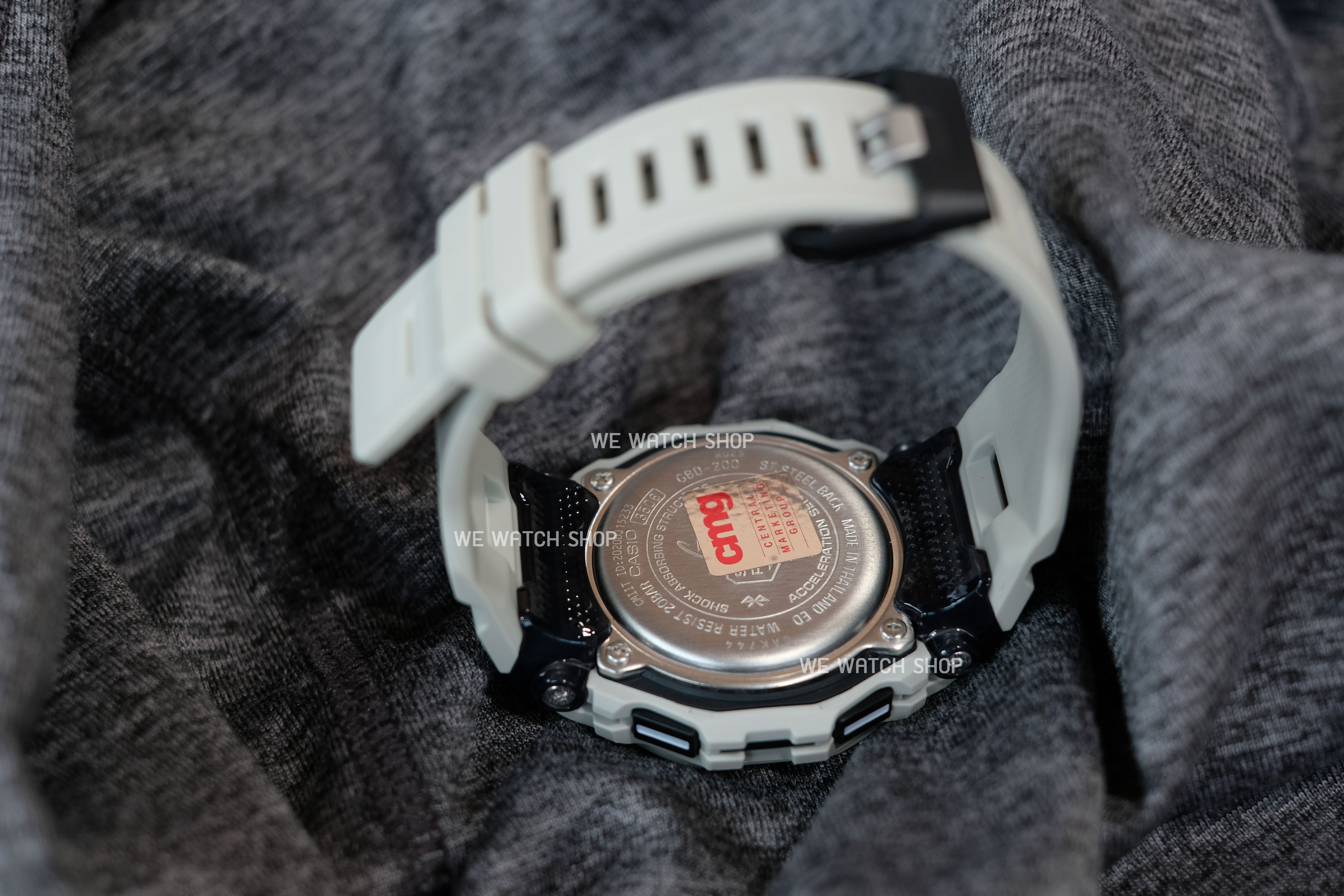 CASIO G-SHOCK รุ่น GBD-200UU-9DR สีหิมะ SNOW COLOUR สินค้าของเเท้ รับประกันศูนย์ CMG