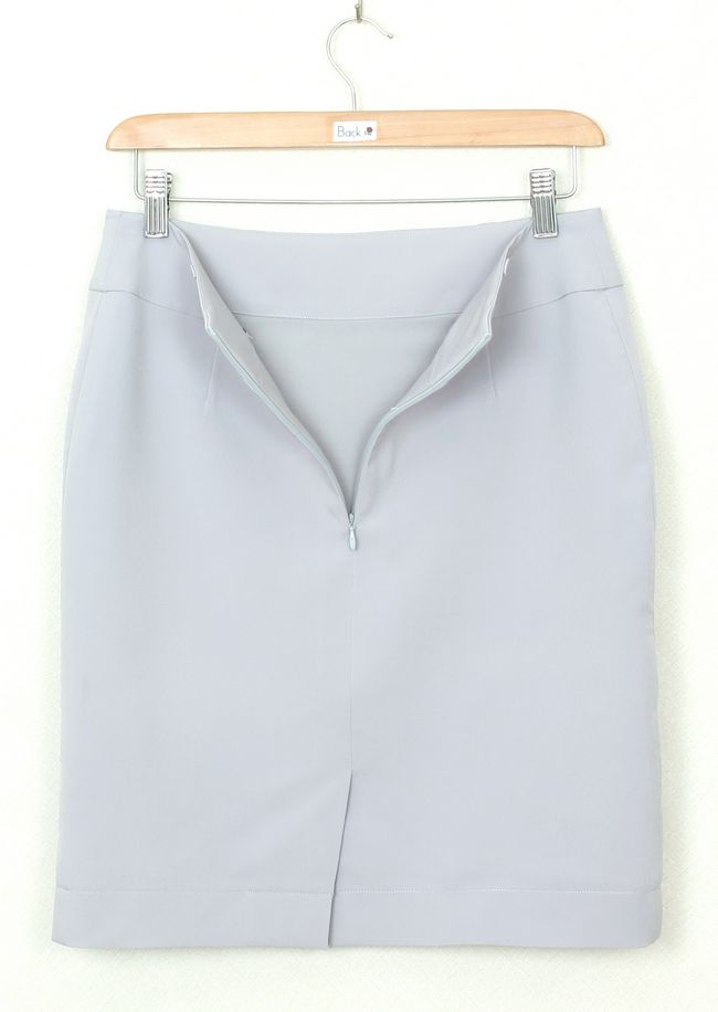 กระโปรงแฟชั่น&ทำงาน กระโปรงสอบ ผ้าไหมอิตาลีสีเทา ชายกระโปรงตีเกร็ดแต่งด้วกระดุม / SK-286