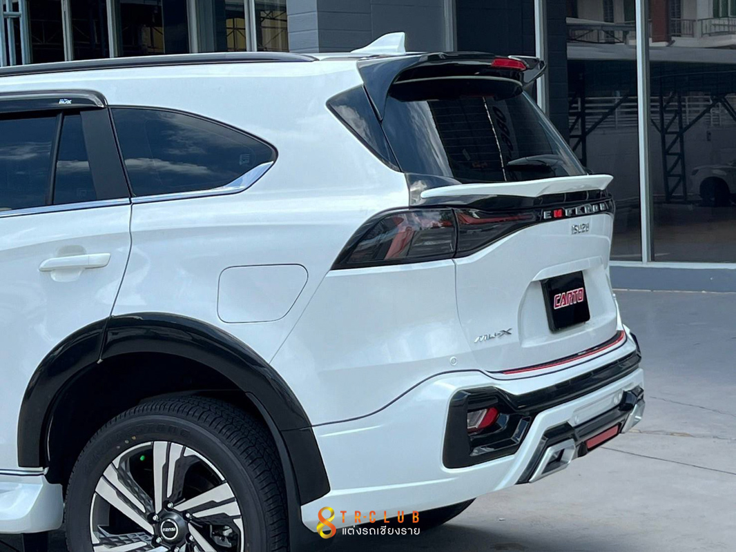 ชุดแต่งสเกิร์ตรอบคัน Emperor M II (Active, Altimate Elegant) MU-X 2025