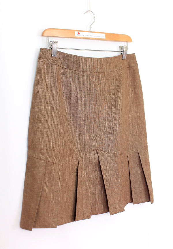 SK-479 กระโปรงทรงปลายบาน ผ้าลินินเชมเบ้สีน้ำตาล