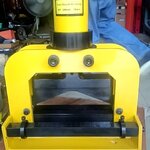 เครื่องตัดบัสบาร์ รุ่น HHM-200VQ กำลังอัด 20 ตัน