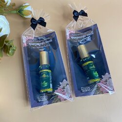 ยาหม่องน้ำมันเขียว "โพธิ์ทอง"