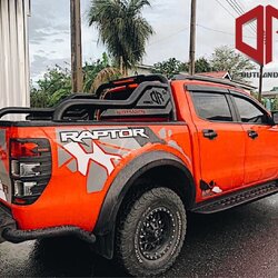 โรบาร์นิวโลโก้ Outlander