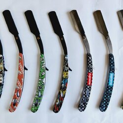 ด้ามมีดโกน สแตนเลส ใช้สำหรับโกนหนวด หรือโกนผม สามารถใช้ได้ทั้งร้านเสริมสวยและร้านตัดผมชาย